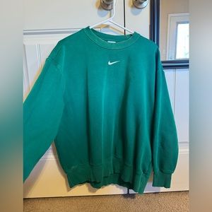 green nike crewneck!